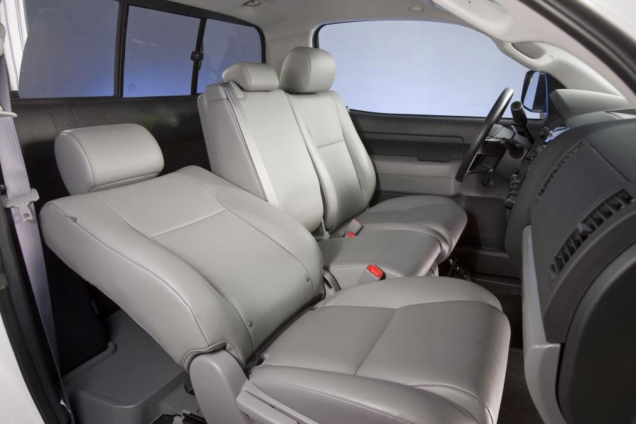  Toyota Tundra Regular Cab Work Truck Package 2010 года  (фото 7 из 32)